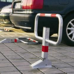 Kantelbare parkeerbeugel voor in beton