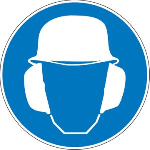 Veiligheidshelm en gehoorbescherming verplicht