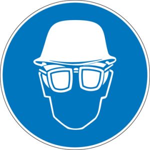 Dragen van helm en bril met zijschilden verplicht