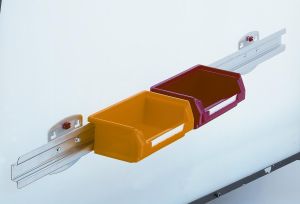 Bevestigingslat voor bakken maat 8