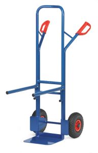 Stalen stoelensteekwagen B 1345 V met massief rubberen banden (draagarmen geschroefd)